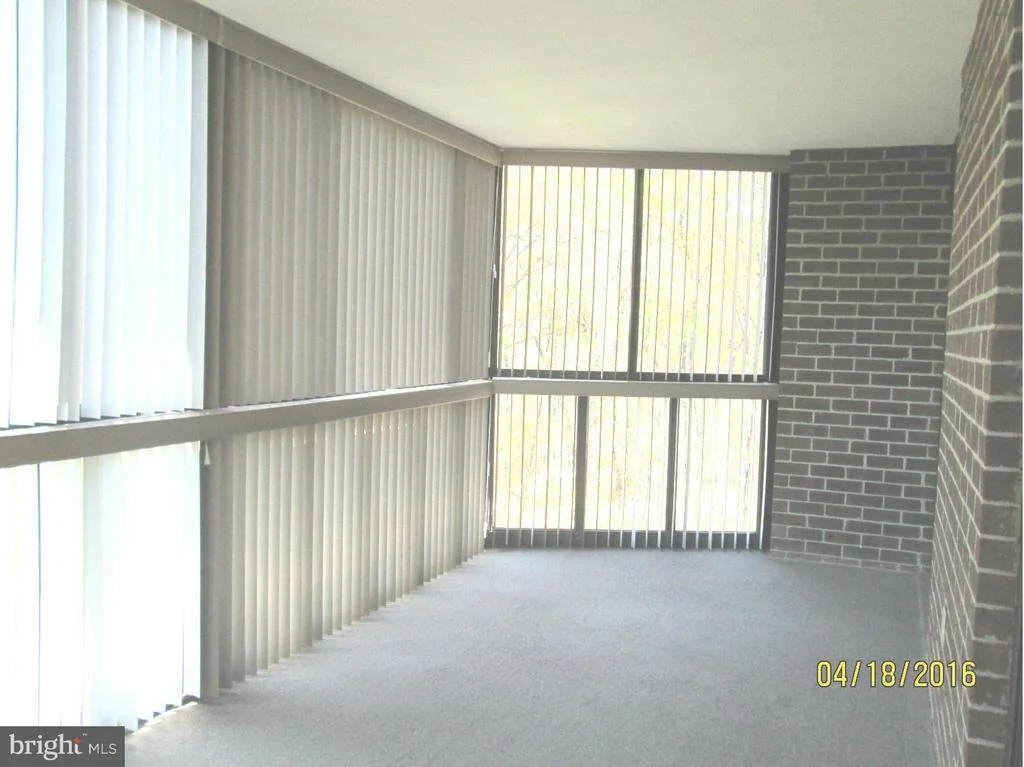 Photo of Unit 3714 at 15115 INTERLACHEN DRIVE