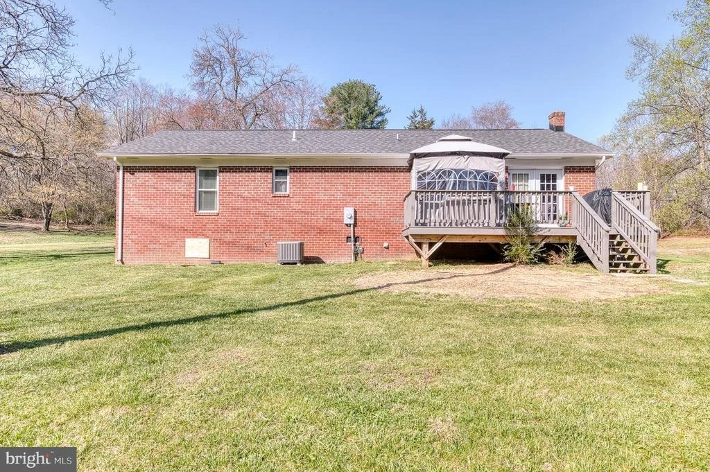 Photo of 10119 JAMESON LANE