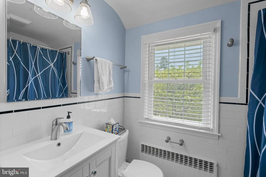 Photo of 636 OVERBROOK ROAD