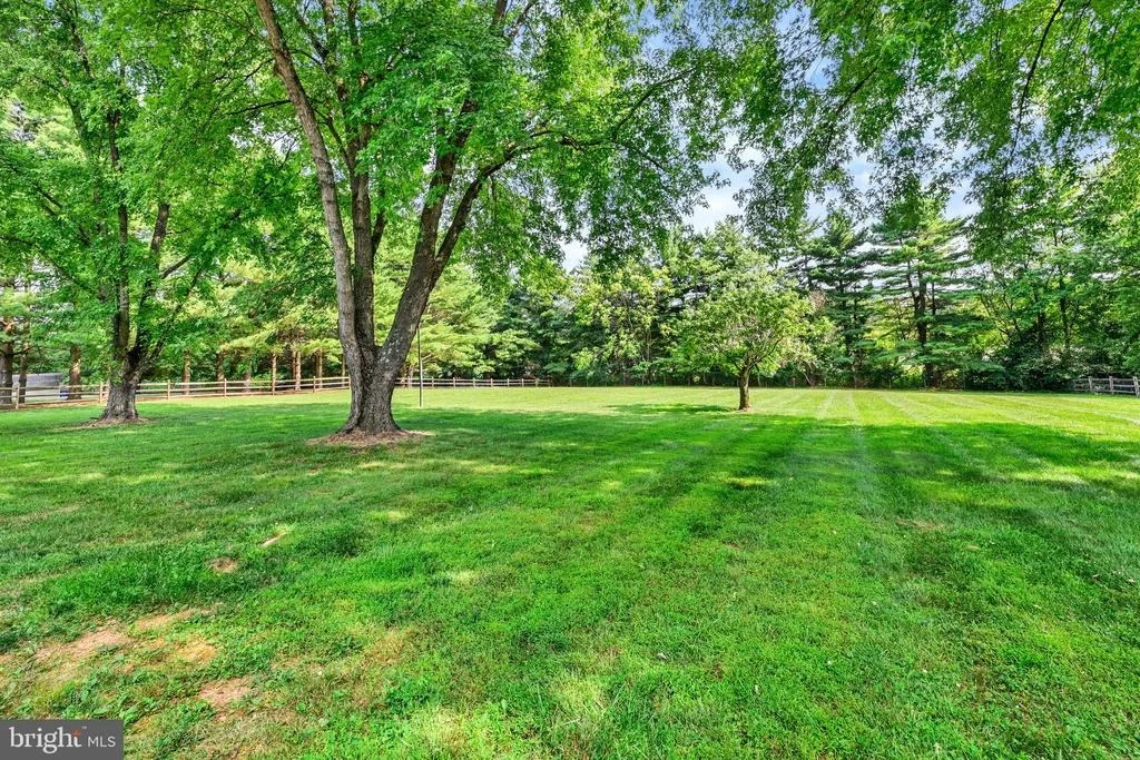 Photo of 16555 OLD FREDERICK ROAD