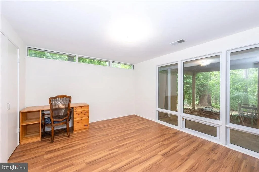 Photo of 9441 HOLBROOK