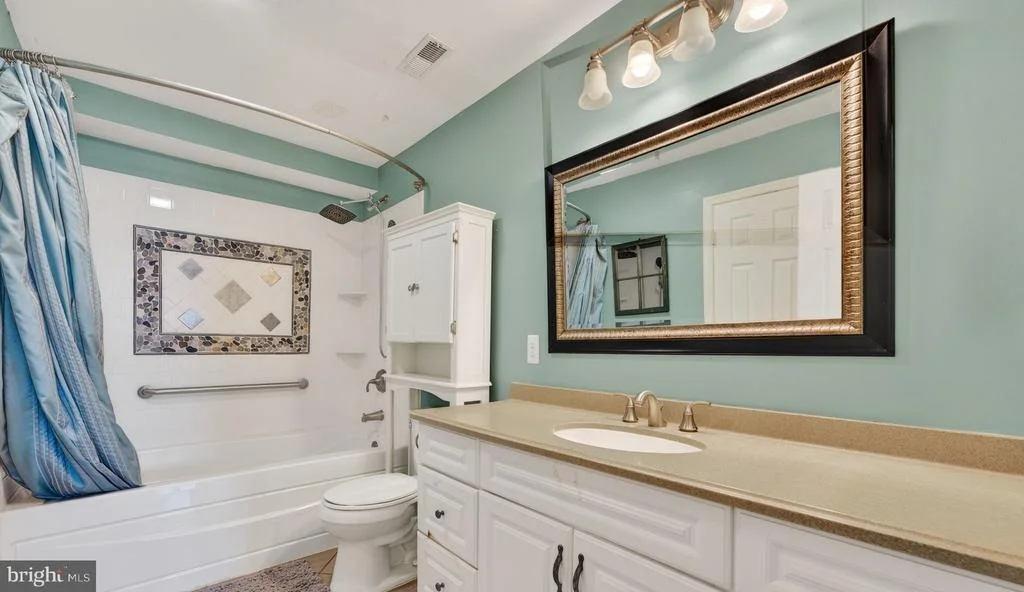 Photo of 7453 OPAL ROAD
