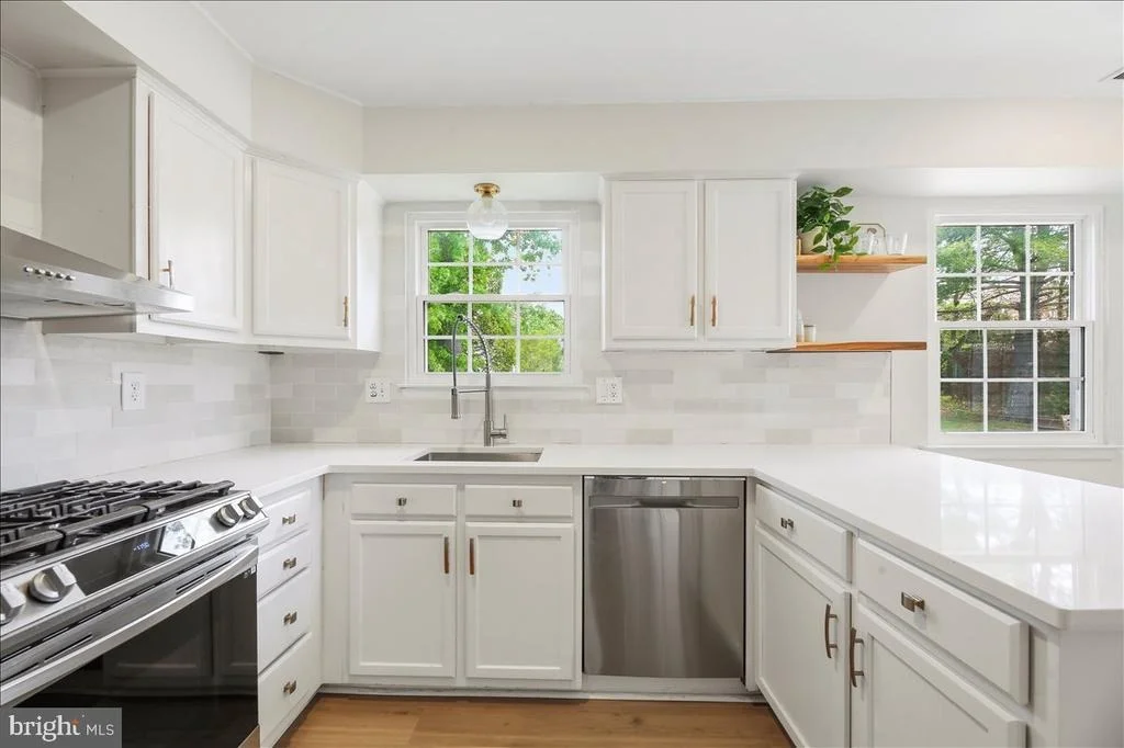 Photo of 109 MIMOSA DRIVE