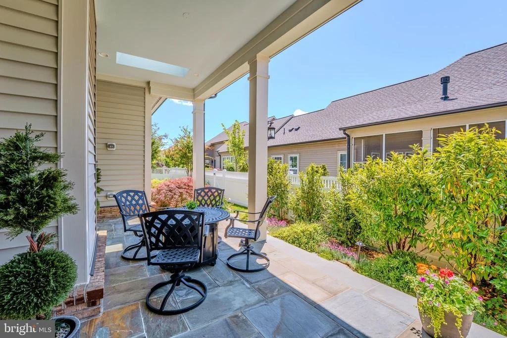 Photo of 42863 BEAVER CROSSING SQUARE