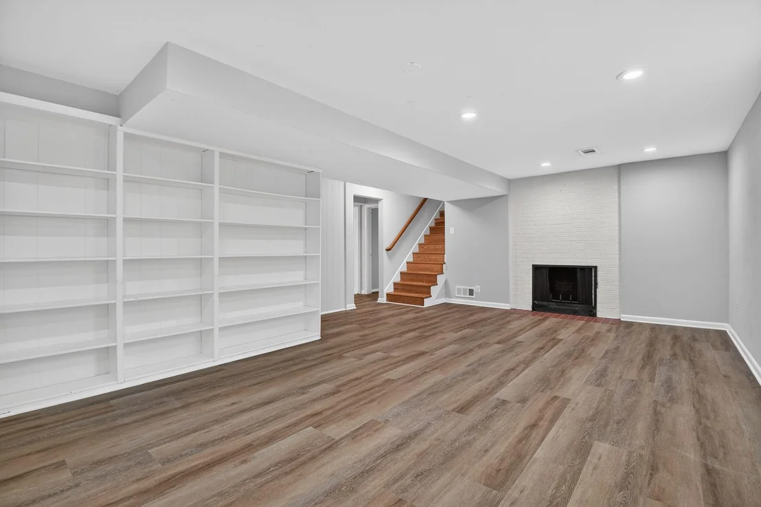 Photo of 6530 FAIRLAWN DRIVE
