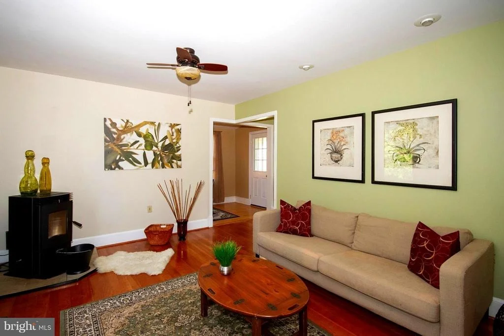 Photo of 987 PATUXENT ROAD