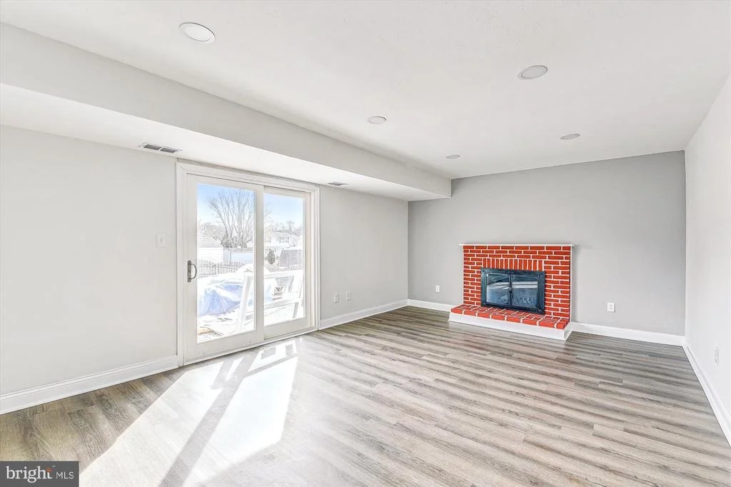 Photo of 9131 KILBRIDE ROAD