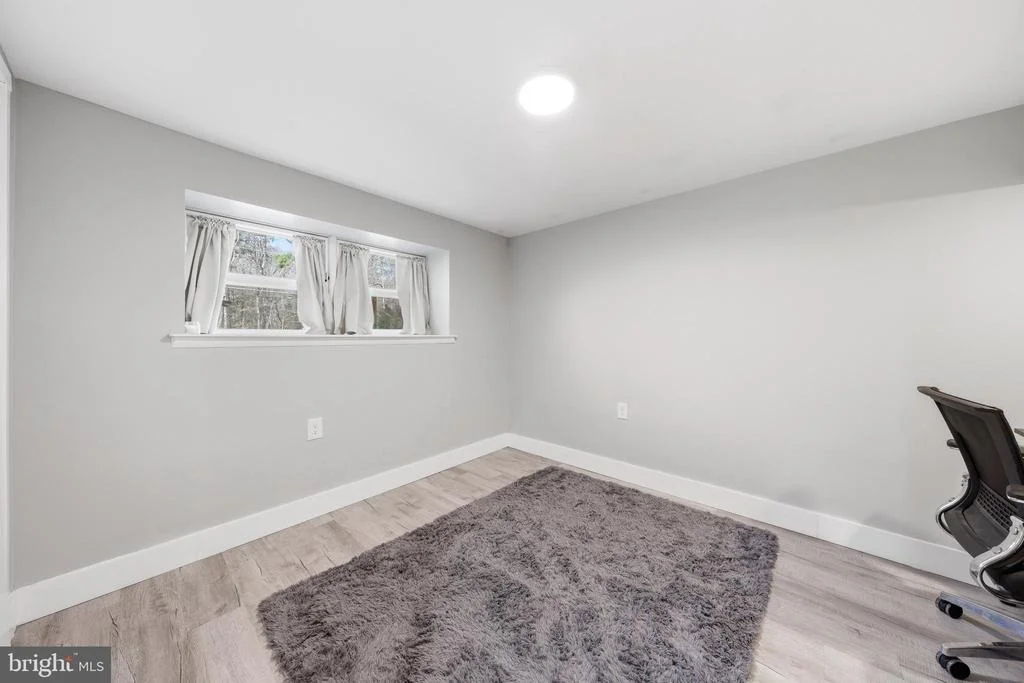Photo of 16 SKEET ROAD
