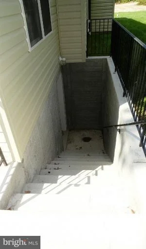 Photo of 9263 CARTERSVILLE ROAD