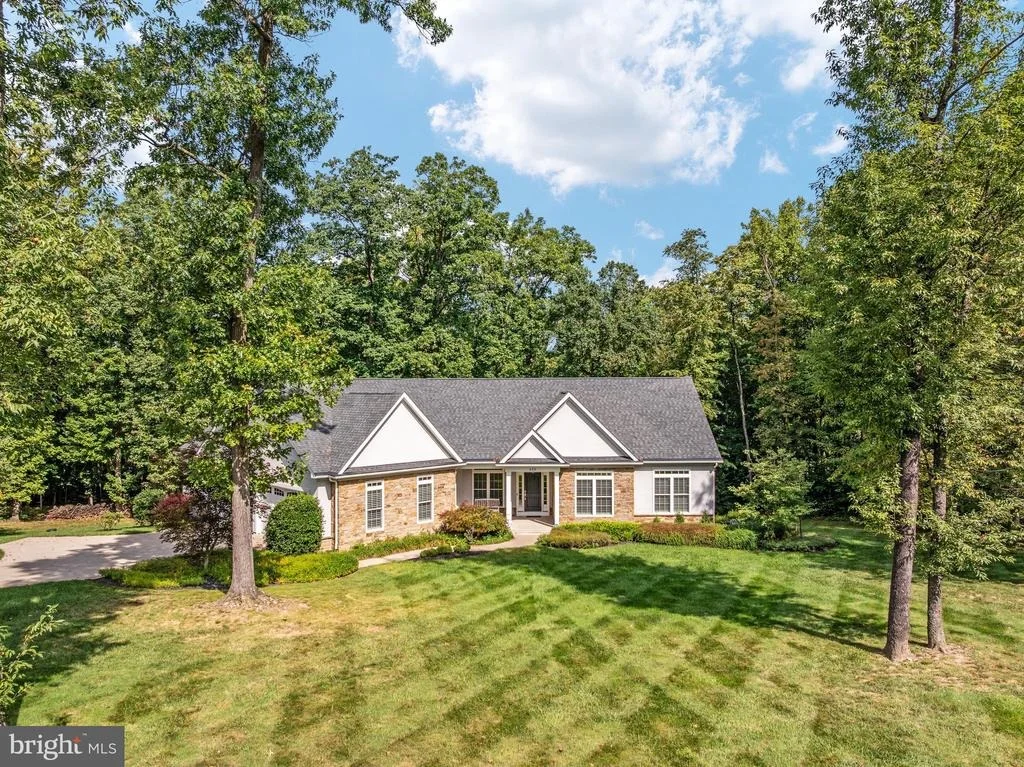 Photo of 632 STONYMEADE DRIVE