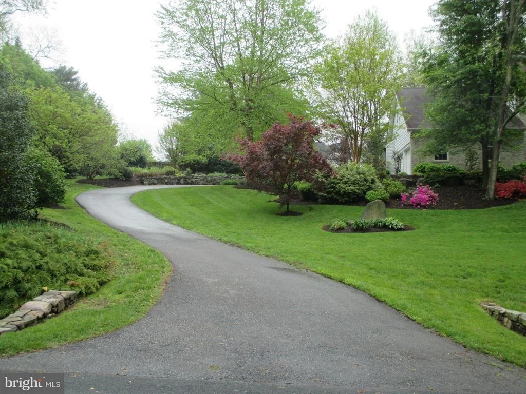 Photo of 907 SAINT EVA LANE