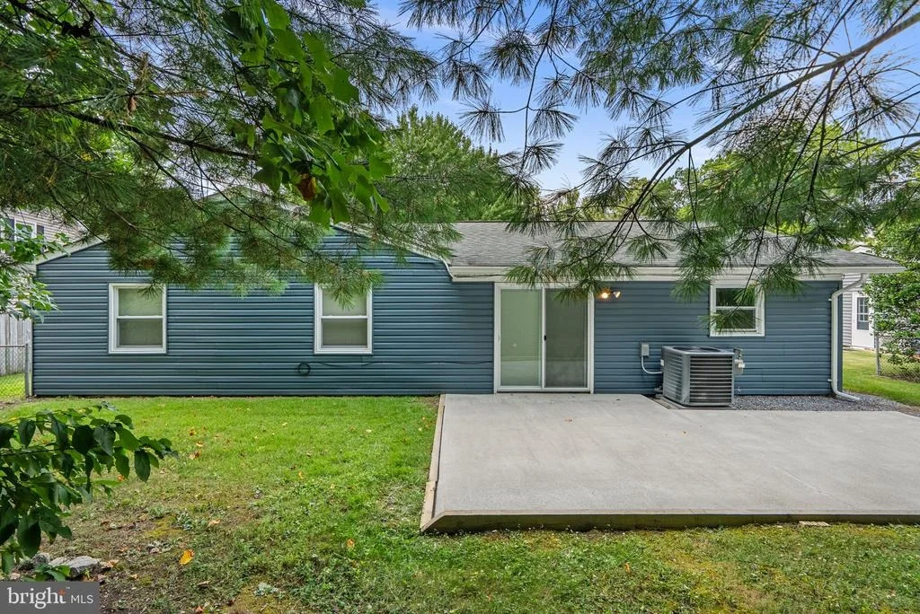 Photo of 12211 MALIN LANE