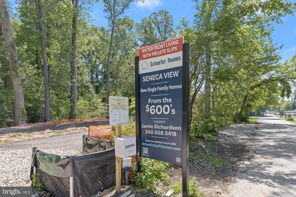 Photo of 721 NOLLMEYER ROAD