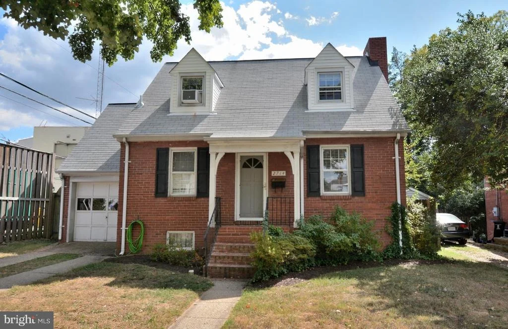 Photo of 2714 FRANKLIN ROAD