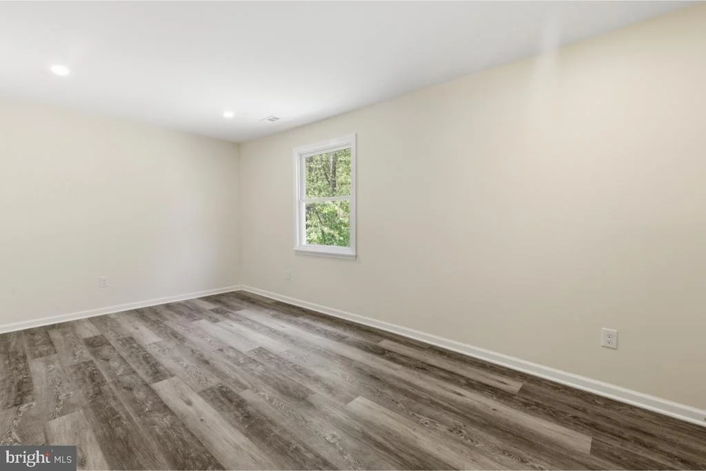 Photo of 24823 CUTSAIL DRIVE