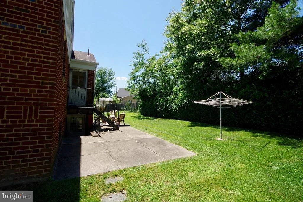 Photo of 10409 ROYALTON TERRACE