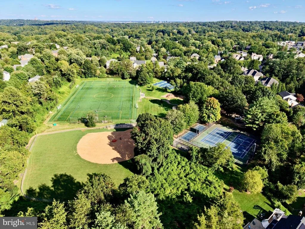 Photo of 1623 LINWAY PARK DRIVE