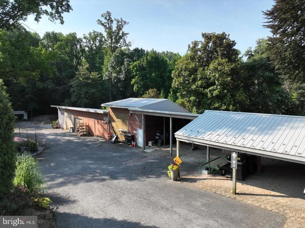 Photo of 1301 OLD MITCHELLVILLE
