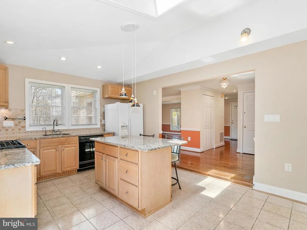 Photo of 2339 DECKMAN LANE
