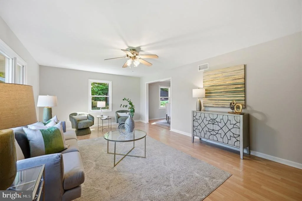 Photo of 7338 STUART CIRCLE