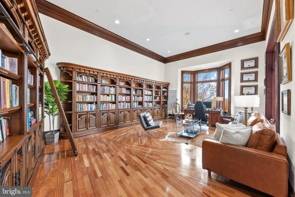 Photo of 612 RIVERCREST DRIVE