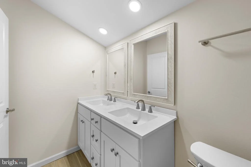 Photo of 12 BURLEY STREET