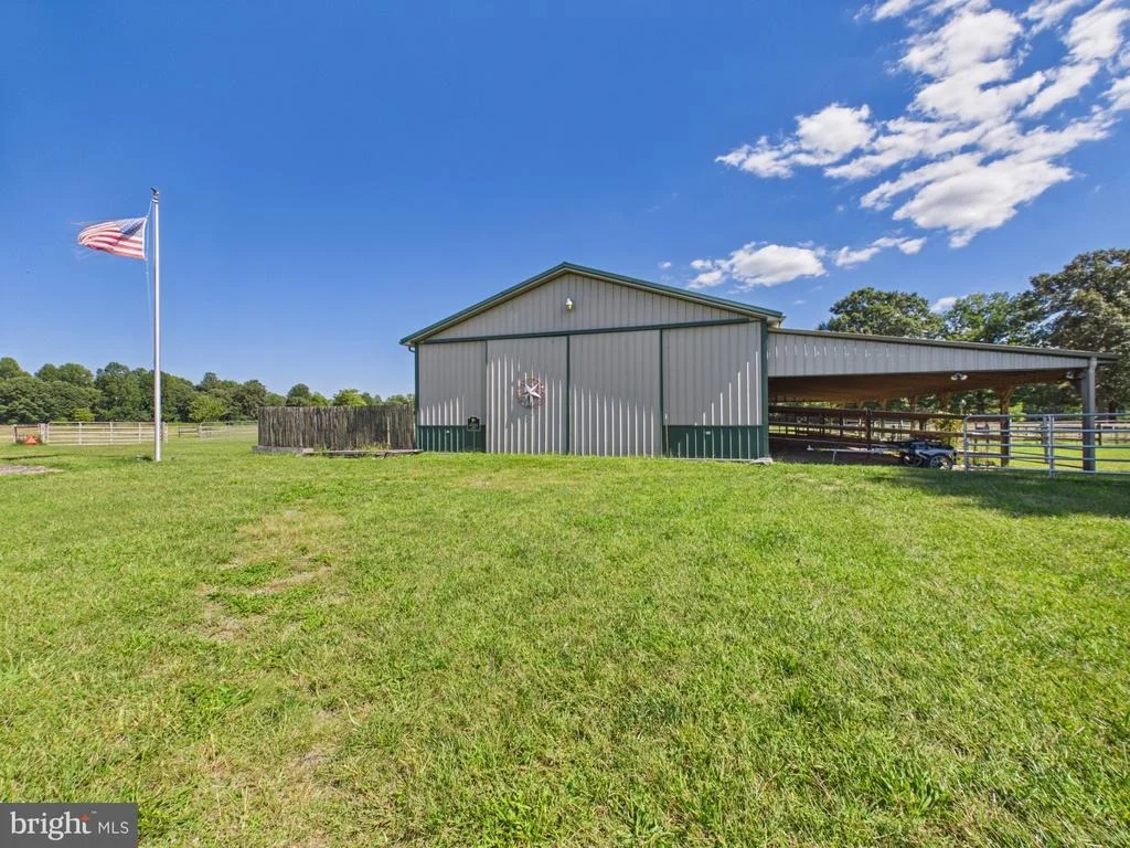 Photo of 6505 GRIFFITH LAKE DRIVE
