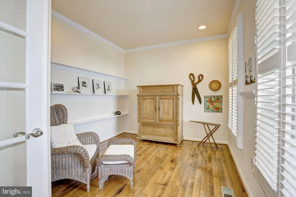 Photo of 2424 LONGFELLOW COURT