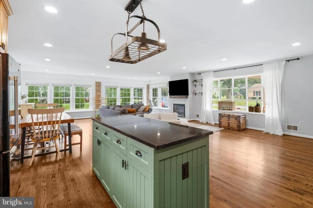 Photo of 7902 JUNIPER DRIVE