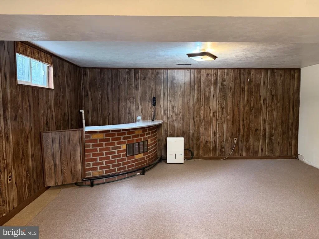 Photo of 6911 CANYON DRIVE