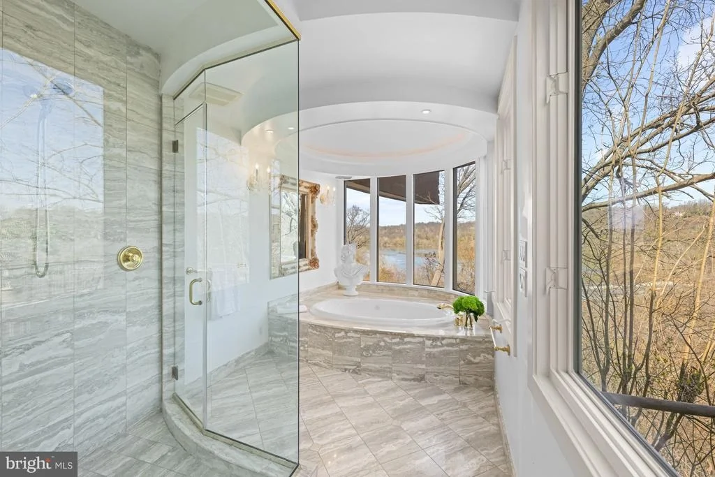 Photo of 1159 CREST LANE