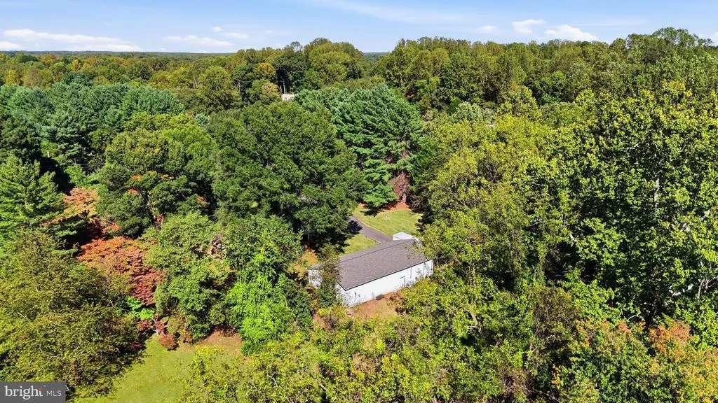 Photo of 15211 CANDY HILL ROAD