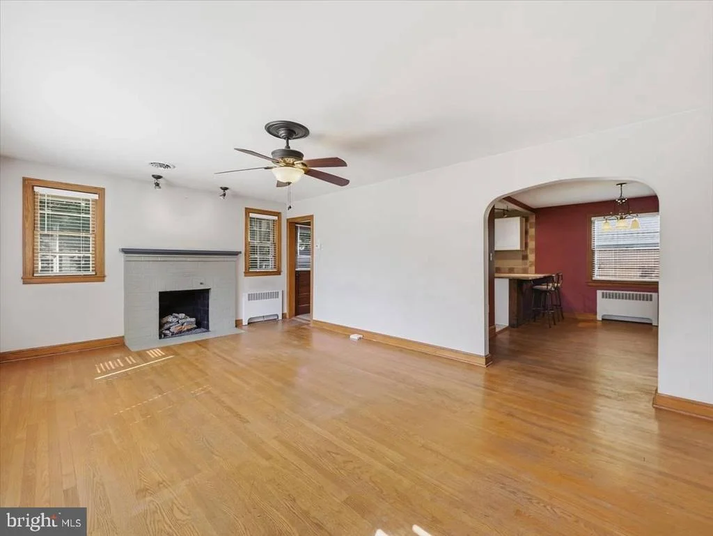 Photo of 939 VIEW STREET