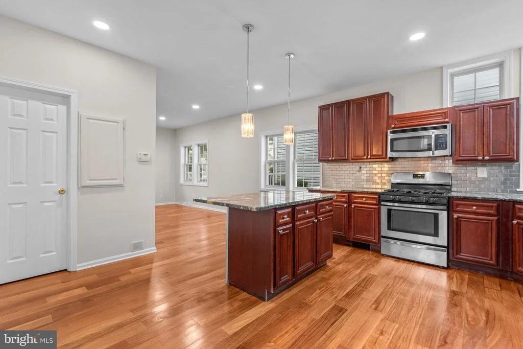 Photo of 7129 STONE THROW WAY