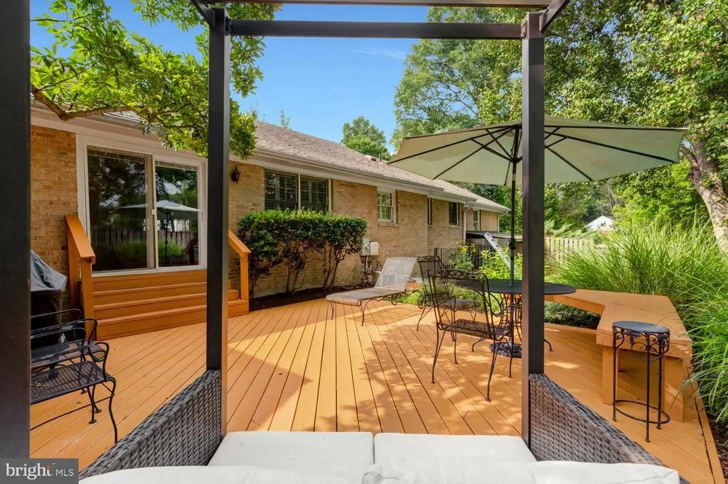 Photo of 9344 MOUNT VERNON CIRCLE