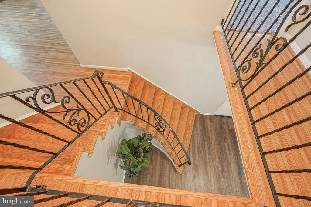 Photo of 1016 EAGLE LANE
