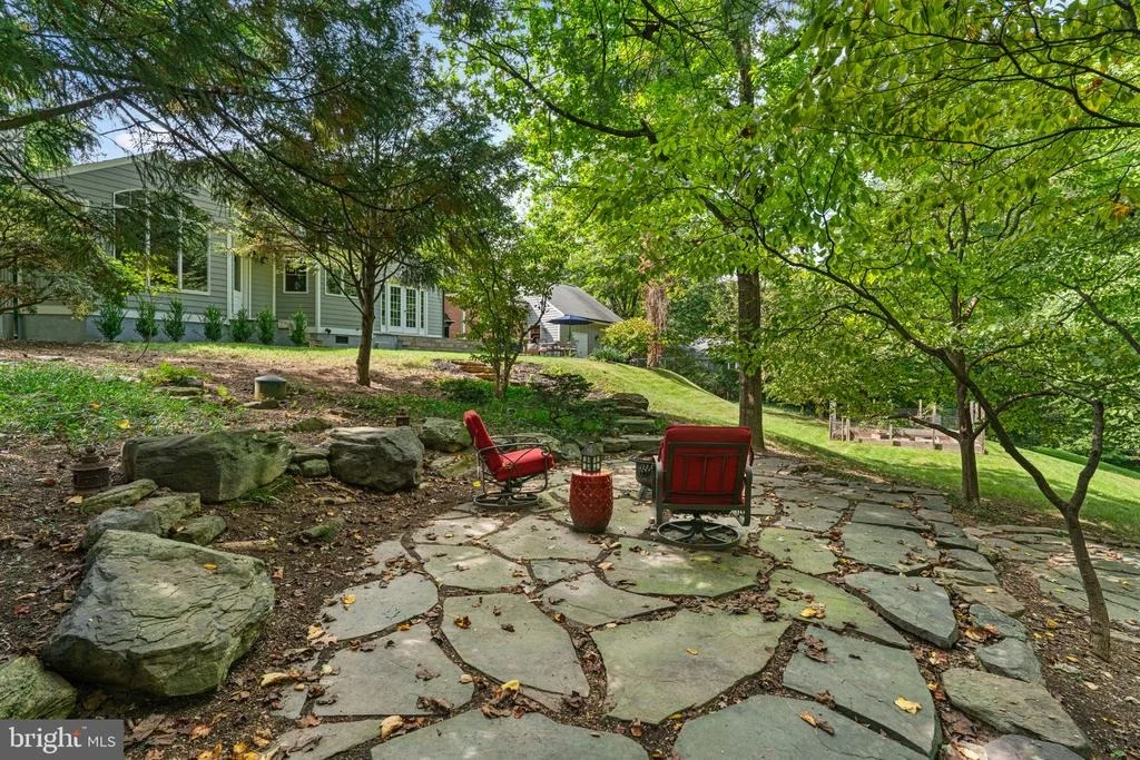 Photo of 6521 DARNALL ROAD