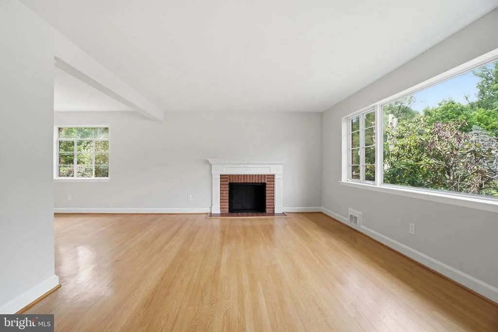 Photo of 7005 RALEIGH ROAD