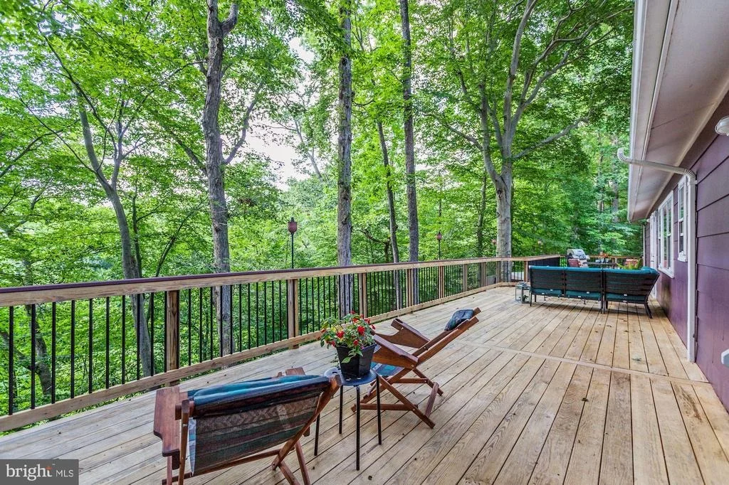 Photo of 7104 HADLOW COURT