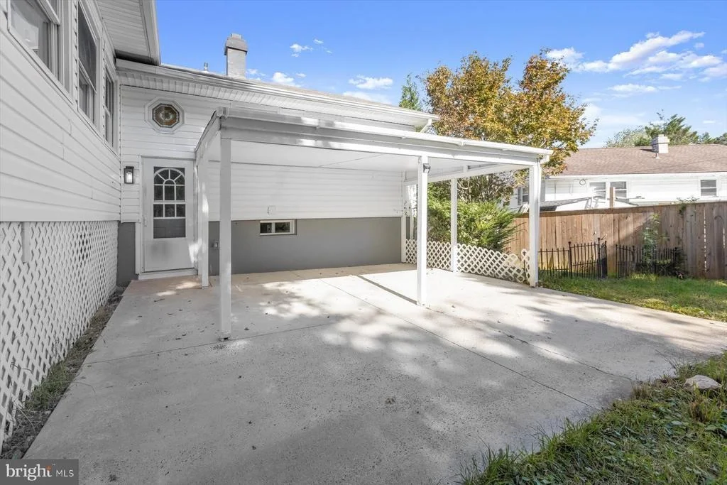 Photo of 602 LACEWOOD DRIVE