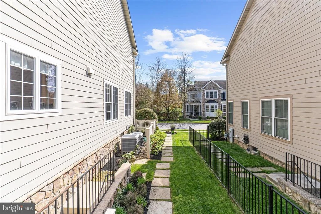 Photo of 1102 WASHINGTONVILLE DRIVE