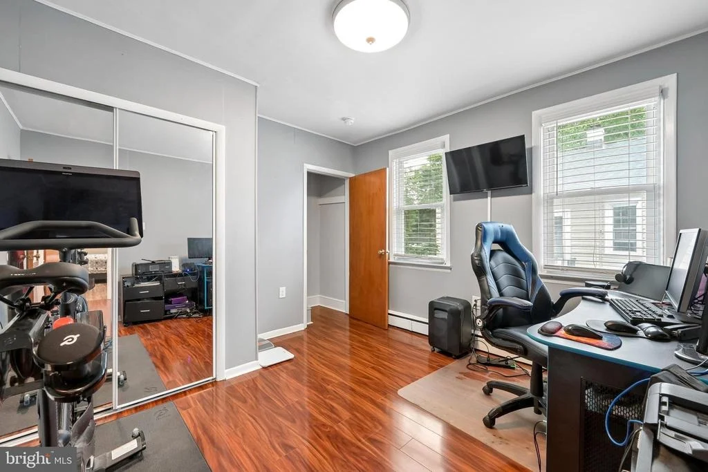 Photo of 211 BARLOW AVENUE