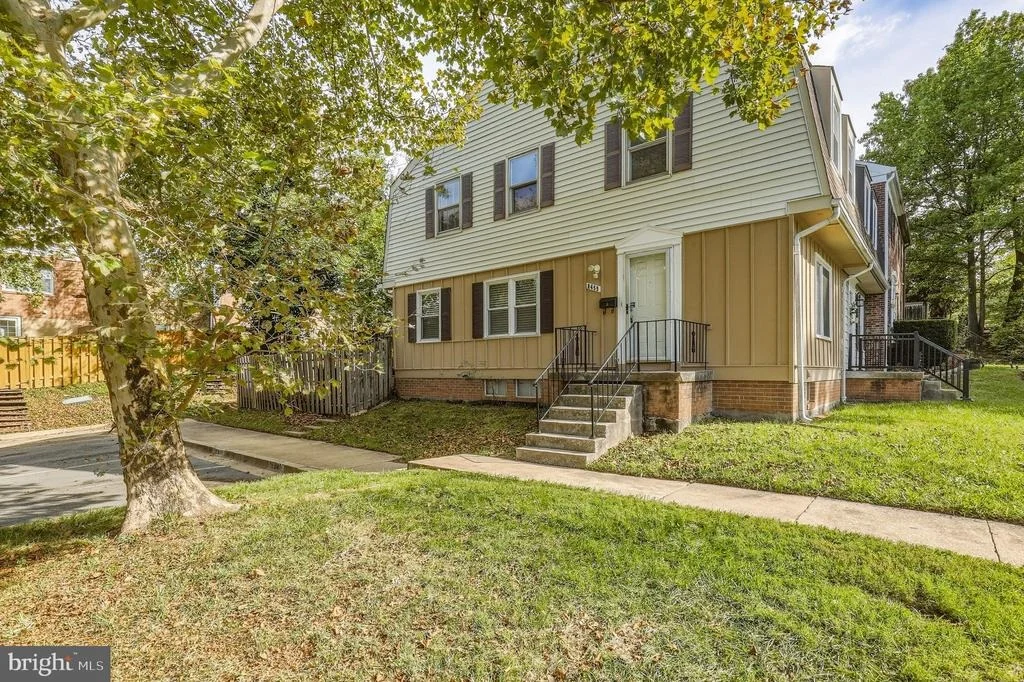 Photo of Unit 4A at 8459 IMPERIAL DRIVE