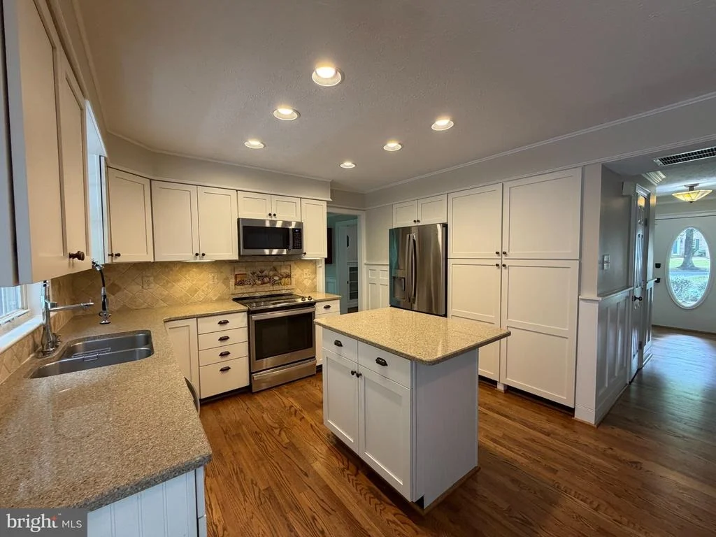 Photo of 11301 WILLOWDALE DRIVE