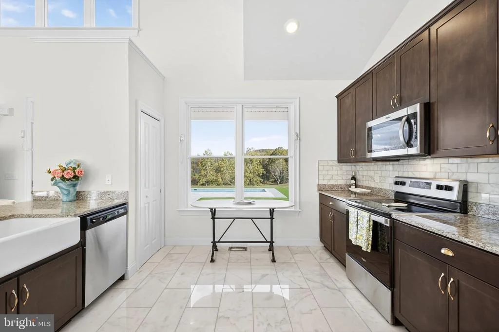 Photo of 4050 CARRINGTON