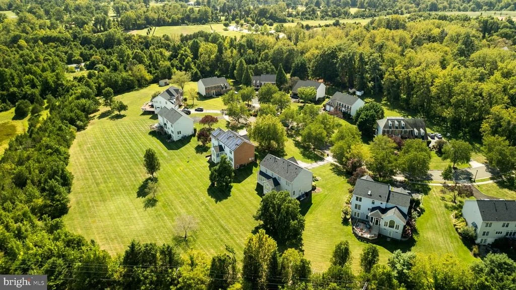 Photo of 805 LINDSEY MANOR LANE