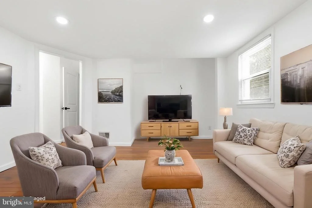 Photo of 1511 CREST ROAD