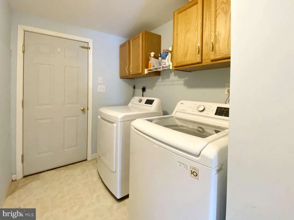 Photo of 4 MAYFAIR LANE