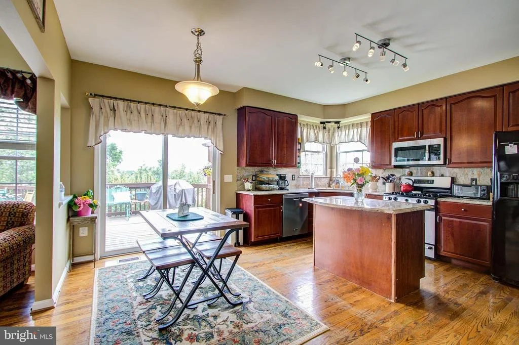 Photo of 6704 SKIPWITH COURT