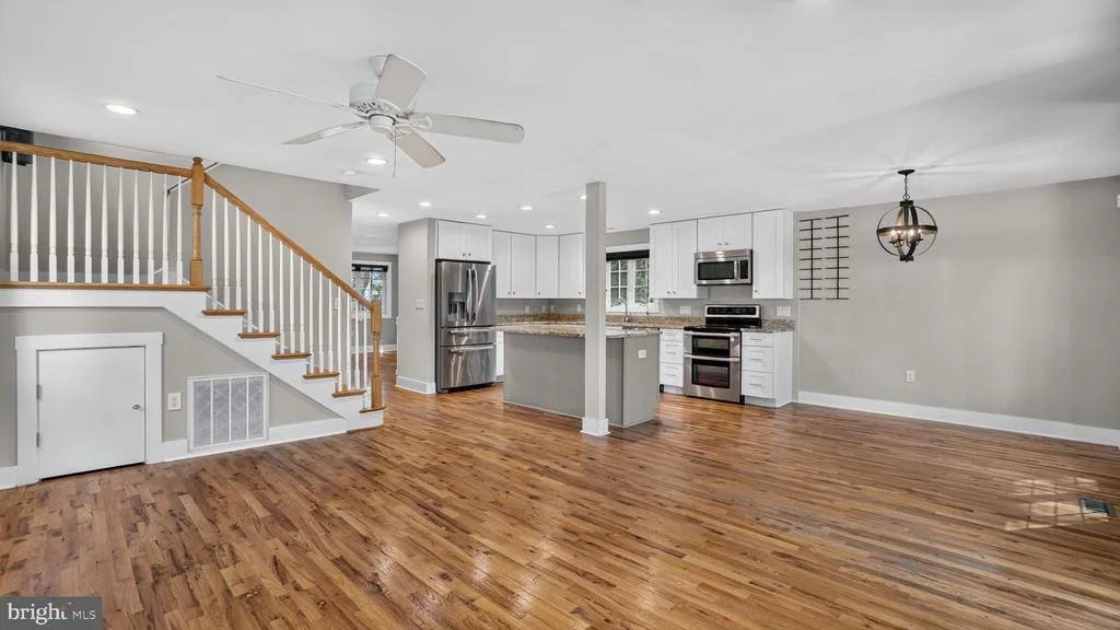 Photo of 7732 W SHORE ROAD W